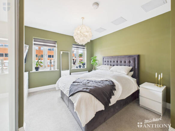 CAM03852G0-PR0397-STILL013