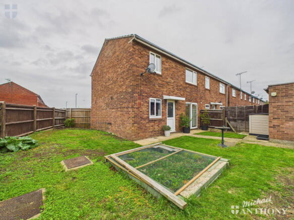 CAM03218G0-PR0777-STILL014