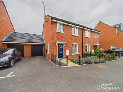 Keepsake Way, Aylesbury, Buckinghamshire