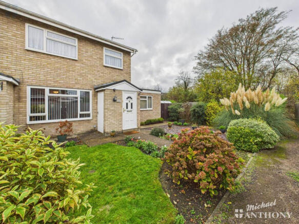 CAM03852G0-PR0471-STILL016-thumbnail-h750-70