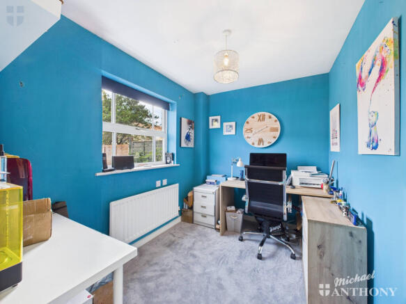 CAM03852G0-PR0387-STILL001