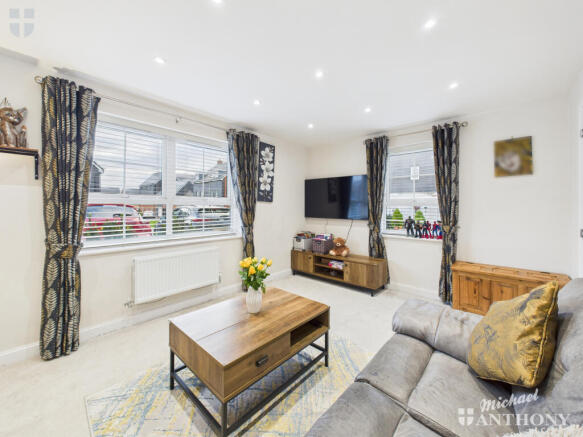 CAM03852G0-PR0482-STILL005