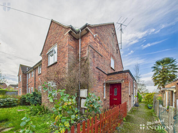 CAM03852G0-PR0474-STILL010