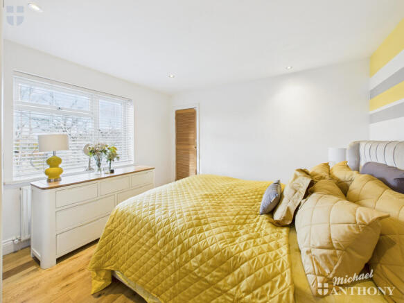 CAM03852G0-PR0474-STILL002