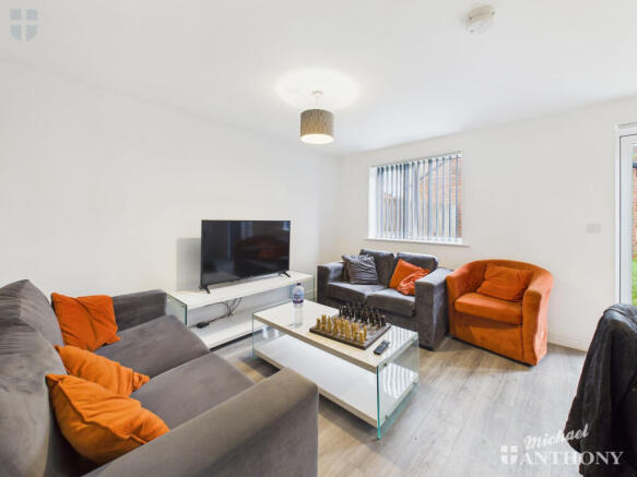 827a04b5ee3248d5a2c96eecef7ace8c_80_CAM03852G0-PR0