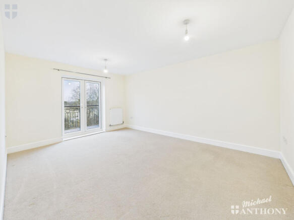 0846908d6dee4f9a834839bf8cc9fed7_80_CAM03852G0-PR0