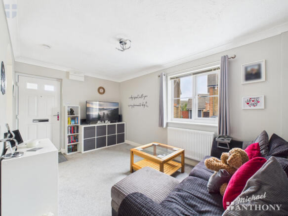 CAM03218G0-PR0792-STILL004