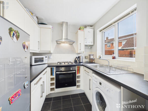 CAM03218G0-PR0792-STILL001