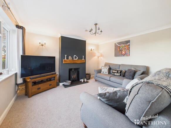 CAM03852G0-PR0506-STILL005