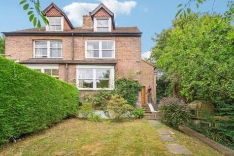 Station Road, Amersham, Buckinghamshire, HP7 0AH