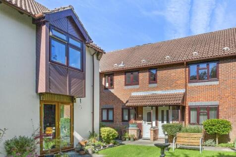 Stuart Court, King George V Road, Amersham, Buckinghamshire, HP6 5AU