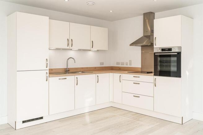 Plot 9 Lindfield Place Final-14.jpg