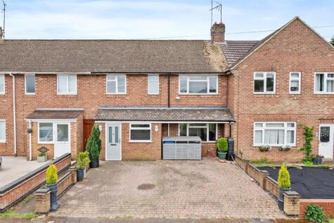 The Crescent, Burton Latimer,