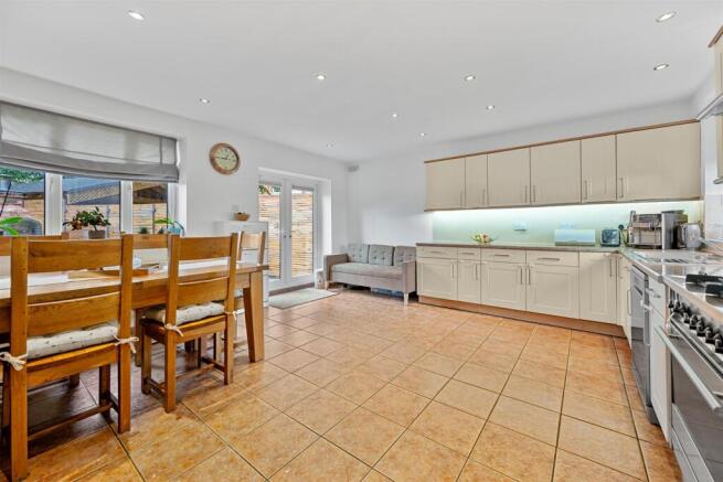 Kitchen/Dining Room