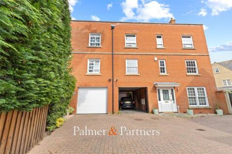 Septimus Drive, Highwoods, Colchester, Essex, CO4
