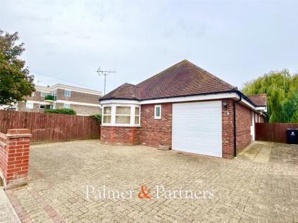 Uplands Road, Clacton-on-Sea, Essex, CO15