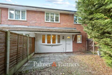 Hollymead Close, Mile End, Colchester, Essex, CO4