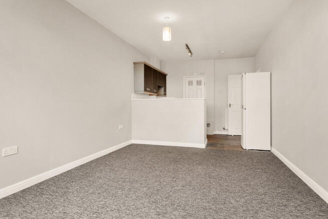 Living Room / Kit...