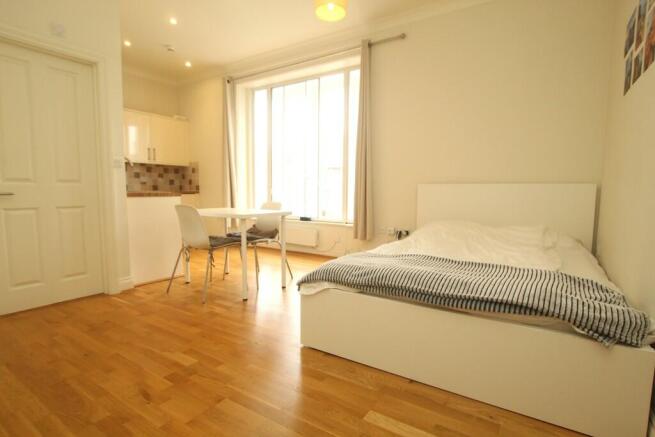 Studio Room