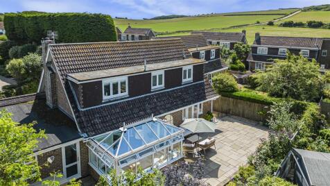 Mark Close, Seaford
