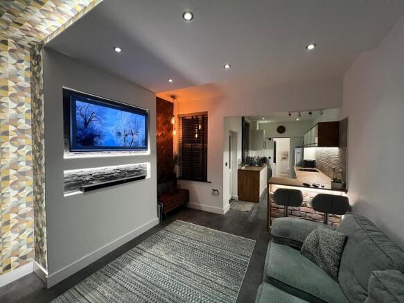 Dining/Snug area
