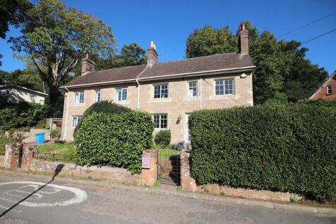 Charborough Road, Broadstone, Dorset, BH18