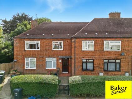 Manford Cross, Chigwell, Essex, IG7