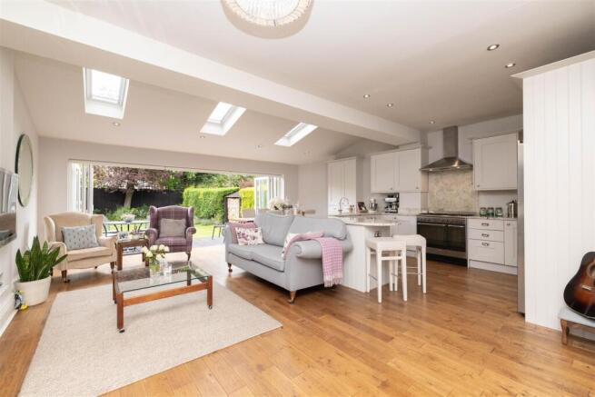 Kitchen Family Room