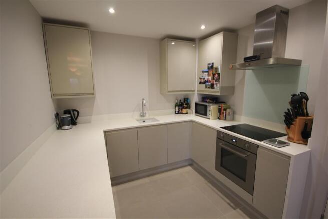 Kitchen (Main)