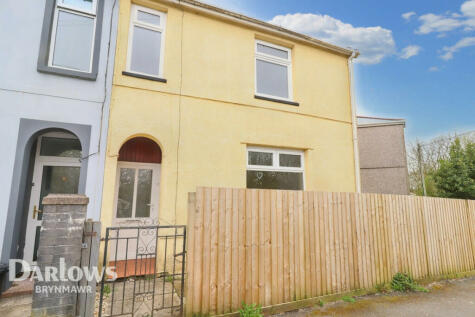 Tredegar - 3 bedroom end of terrace house for sale
