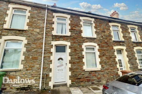 High Street - 3 bedroom terraced house for sale