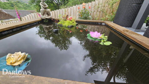 Long Row, Blaenllechau, Ferndale CF43