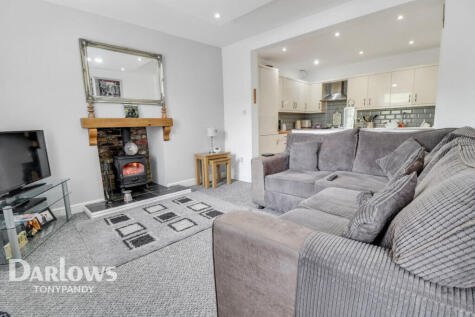 Duffryn Street, Ferndale CF43