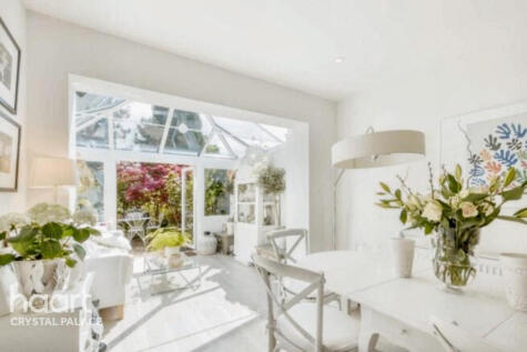 Cranbourne Close, LONDON