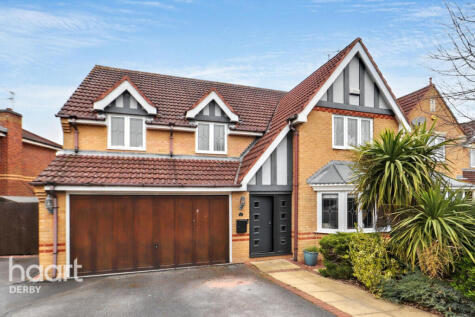 Sedgemoor Way, Heatherton Village