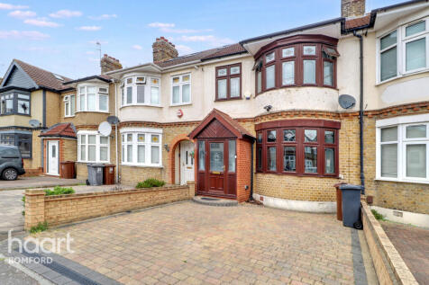 Fourth Avenue, Romford, RM7 0UB