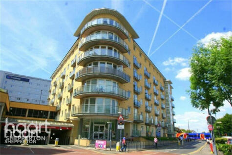 High Street, FELTHAM