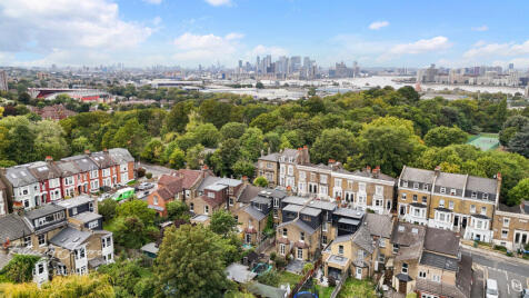 Woodland Terrace, Charlton