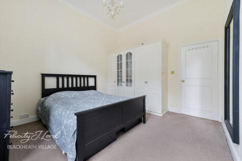 Gilbert Close, London