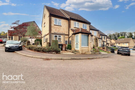 Raisins Field Close, Northampton