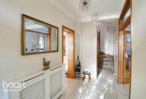 Leys Gardens, Barnet