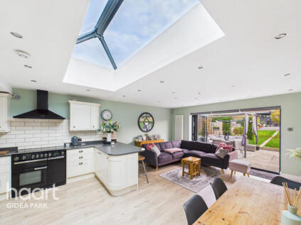 Marshalls Drive, Marshalls Park, Romford, RM1 4JT