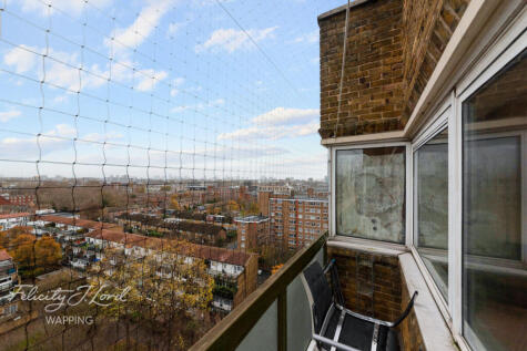 Sidney Street, London E1