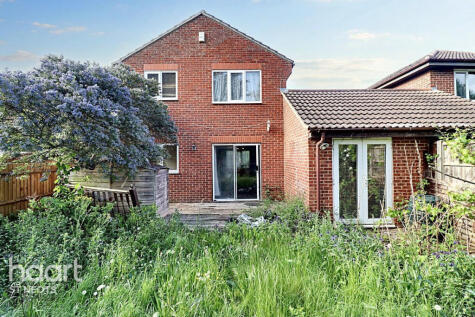 Caernarvon Road, St Neots