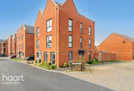 North Parade, Bordon