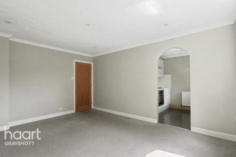 Mimosa Close, Bordon