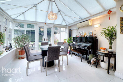 Ducks Hill Road, Northwood