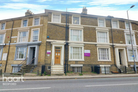 St Peters Street, Bedford