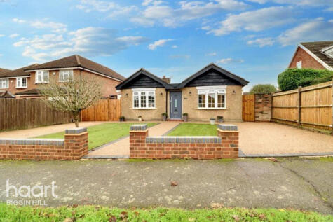 Village Green Avenue, Biggin Hill