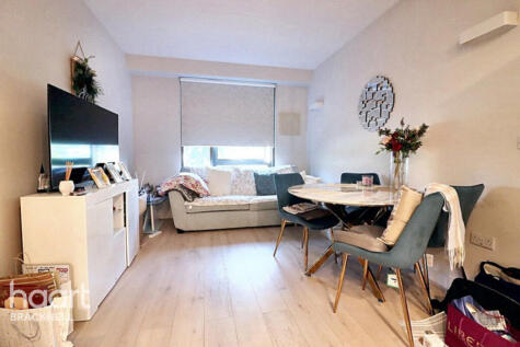 Wokingham Road, Bracknell